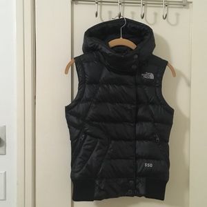 NWOT THE NORTH FACE Oh Snap Down Vest w Hood Sz Sm